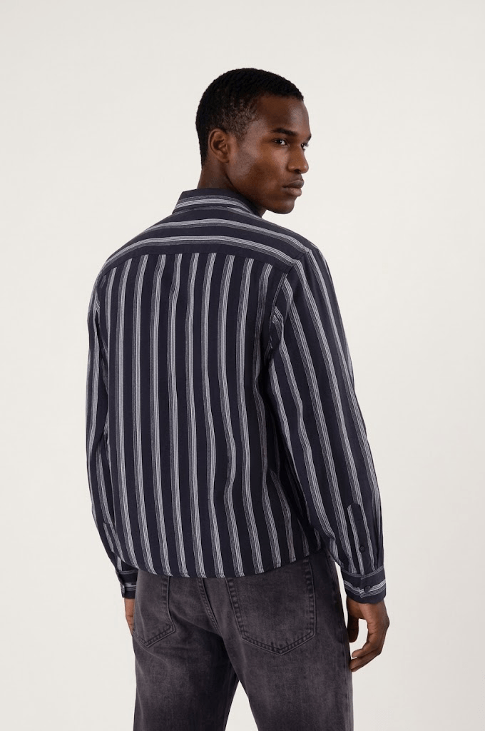 linen shirt monochrome back