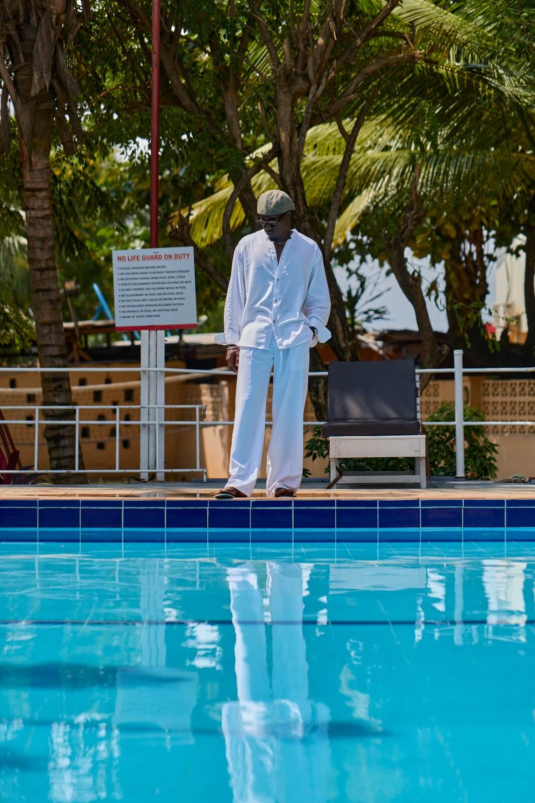 Y-Neck Linen Shirt - White